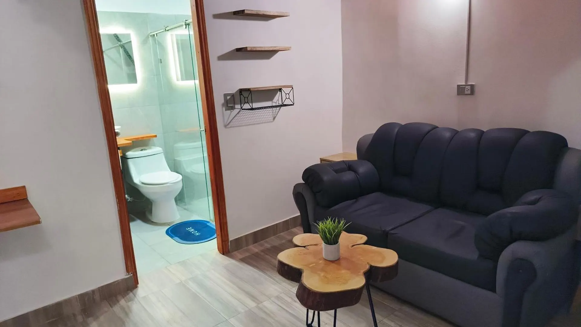 Hospedaje Oasis Blue Laureles Medellín Inn